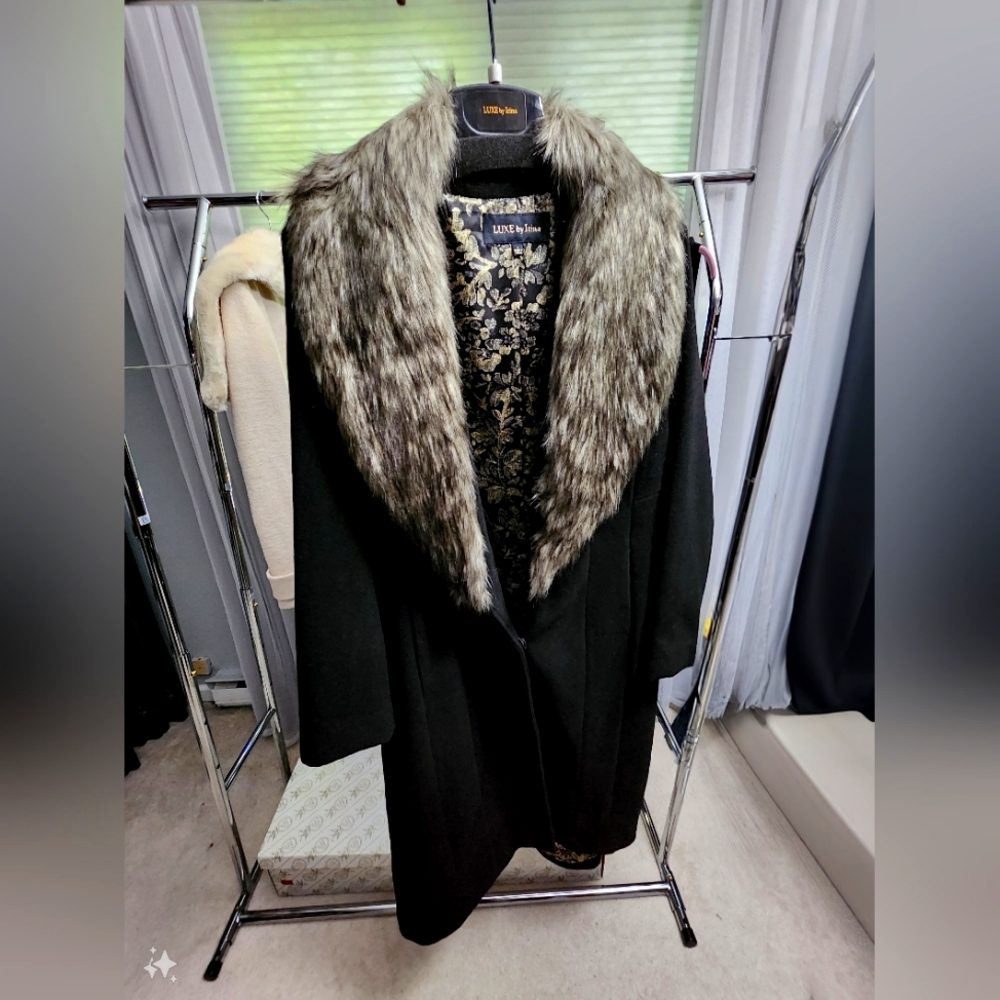 Luxe by Irina Hi-Low Coat Size Large